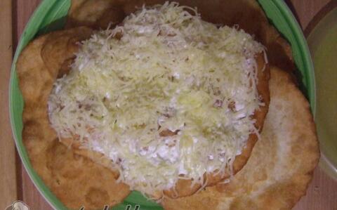 Hűtőben kelesztett lángos