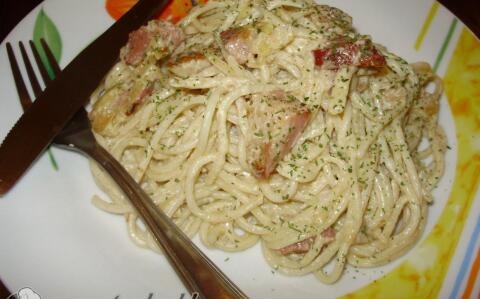 BMV spagetti (Bele Minden Vacak)