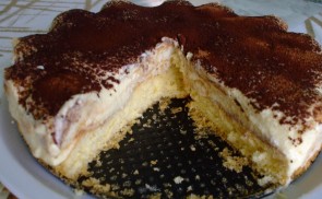 Babapiskótás torta