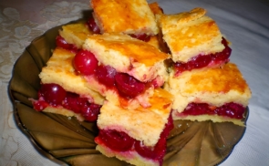 Meggyes pite