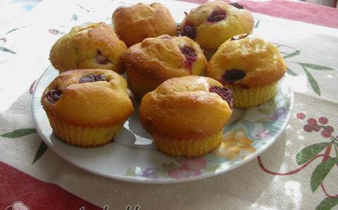 Meggyes muffin (gluténmentes)