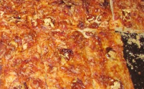 Gazdaságos tepsis pizza