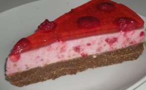 Málnás joghurttorta