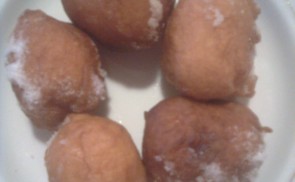 Pofonegyszerű joghurtos fánkocskák