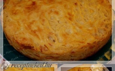 Tejfölös spagettis torta