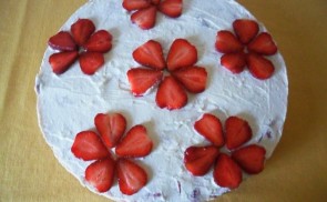 Joghurtos epertorta