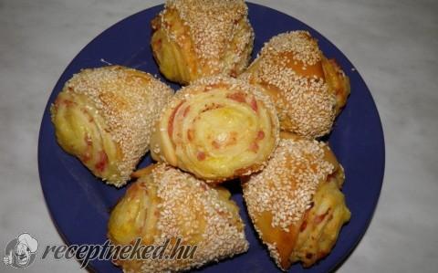 Szezámmagos háromszög