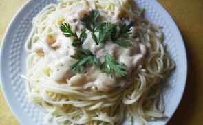 Kolozsvári szalonnás sajtkrémes spagetti