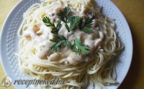 Kolozsvári szalonnás sajtkrémes spagetti