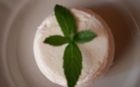 Túrós panna cotta szederrel