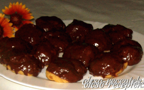 Csokoládés profiterol