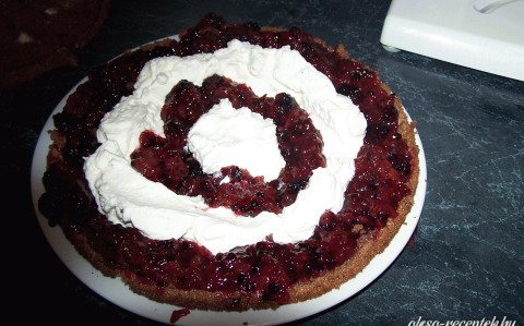 Fekete szeder torta
