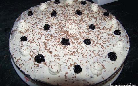 Fekete szeder torta