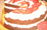Csokoládés epertorta