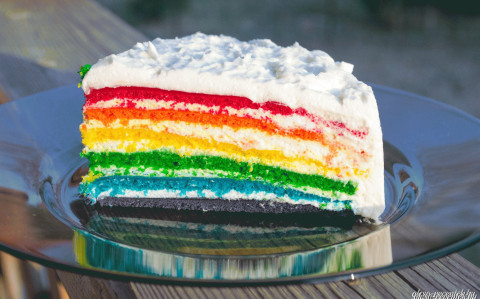 Szivárvány torta