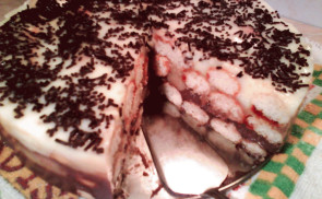 Babapiskótás torta