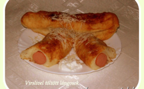 Virslivel töltött, burgonyás lángos
