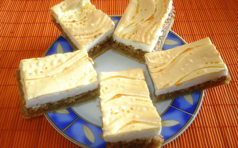 Habos-almás pite