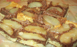 Almás piskóta