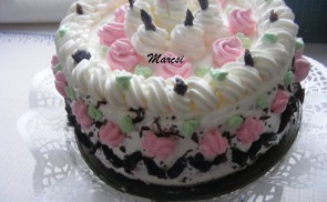 Aszalt szilvás torta