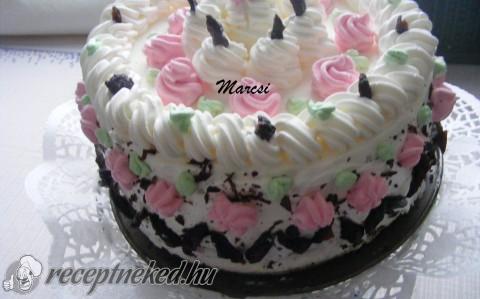 Aszalt szilvás torta