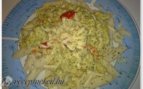Tejszínes brokkolis penne