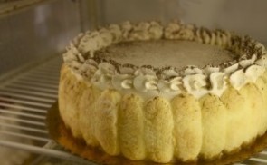 Babapiskótás torta
