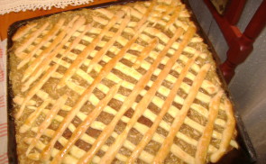 Almás rácsos pite