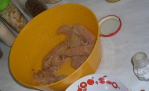 Baconbe tekert fűszeres csirkemell