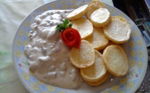 Szűzérmék gomba mártásban