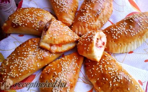 Kolbászos-macisajtos batyuk