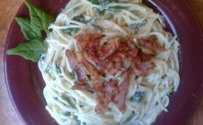 Spenótos spagetti