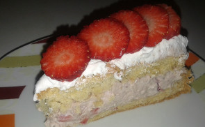 Epres-mascarpone torta