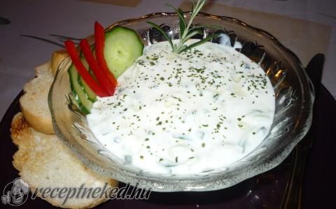Tzatziki saláta