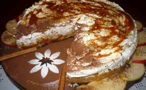Karamelles almás sajttorta