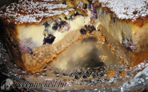 Áfonyás sajtkrémtorta