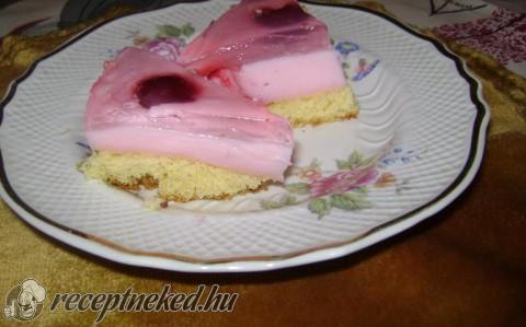 Puncsos meggyes szelet