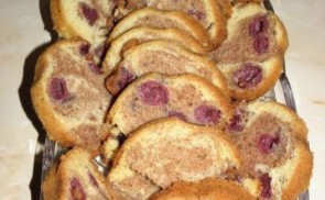 Meggyes-márványos süti