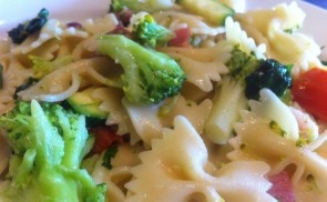 Zöld farfalle
