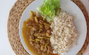 Zöldbabos sertés ragu