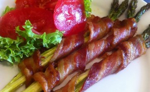 Spárga bacon bundában