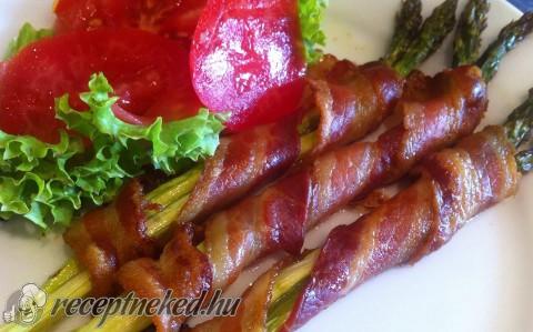 Spárga bacon bundában