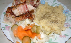 Baconba tekert csirkemell