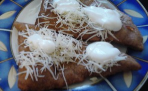 Sonkás lángos teljeskiőrlésű lisztből