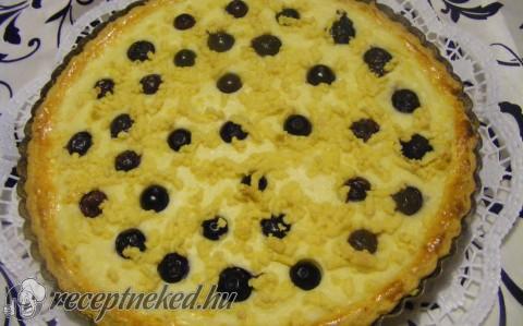 Áfonyás túrós pite