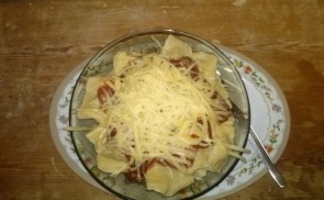 Gombás ravioli paradicsomos szószban