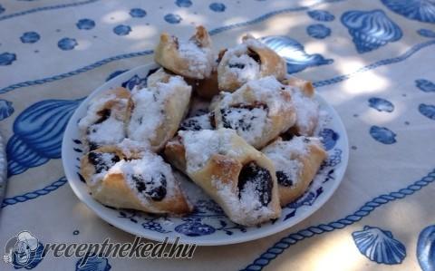 Küldte: memari