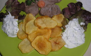 Borjúbélszín tzatziki salátával