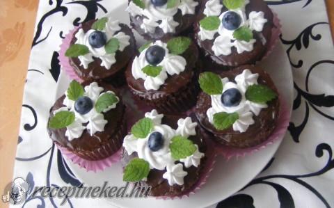 Csokis muffin áfonyával