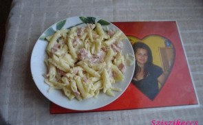 Sajtos-tejszínes penne